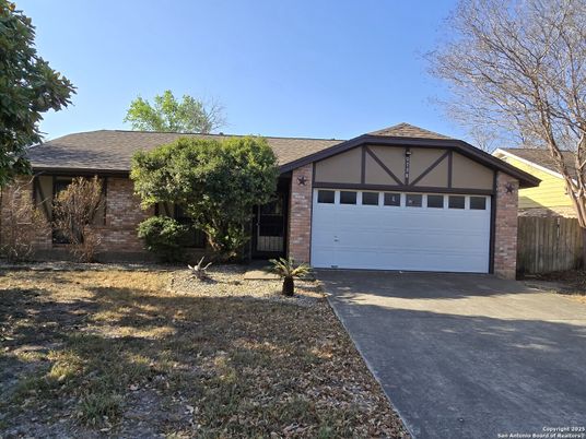 Attached, Exterior, Facade, Brick Facade, Ranch