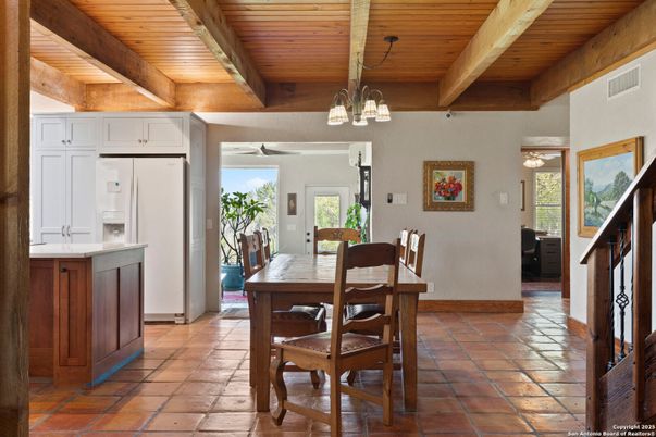 Dining room, Interior, Pendant Lights, Wooden Beams, Wooden Ceilings
