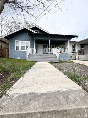 Exterior, Facade, American Craftsman