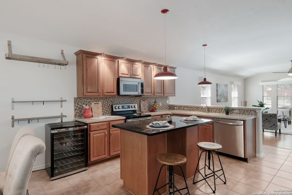 Interior, Kitchen, Pendant Lights, Stainless Steel Appliances