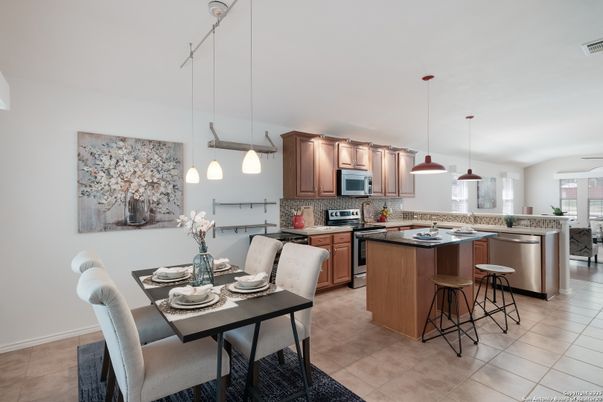 Dining room, Interior, Kitchen, Pendant Lights, Stainless Steel Appliances