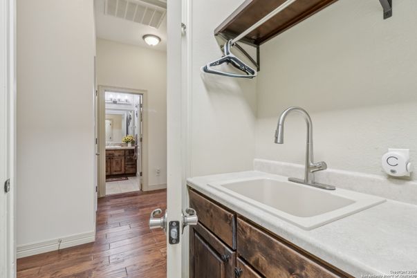 Bathroom, Interior, Wood Texture Flooring