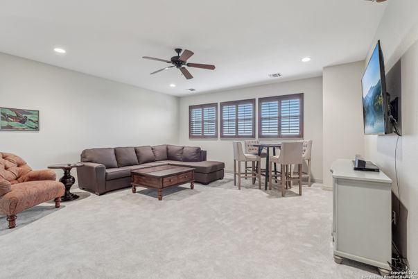 Dining room, Interior, Living room, Recessed Lighting