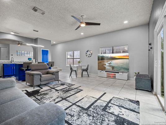Dining room, Interior, Living room, Recessed Lighting
