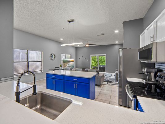 Interior, Kitchen, Living room, Recessed Lighting