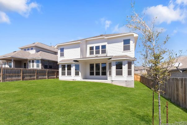 Backyard, Exterior, Facade, American Foursquare