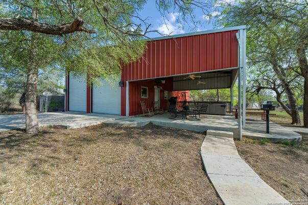Backyard, Exterior