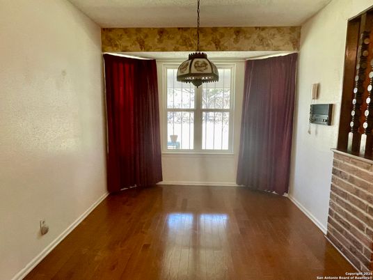 Empty room, Interior, Pendant Lights, Wood Texture Flooring