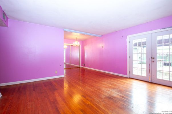Chandelier, Empty room, Interior, Wood Texture Flooring