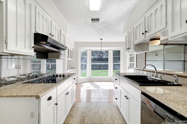 Interior, Kitchen, Pendant Lights