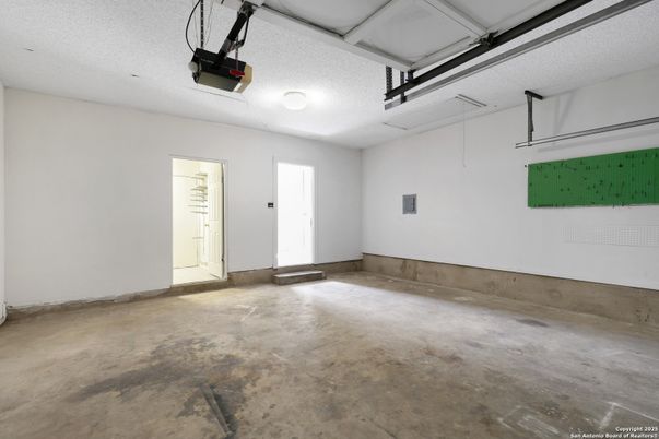 Garage, Interior