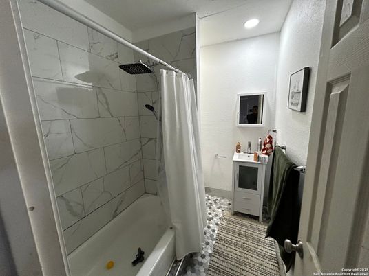 Bathroom, Interior, Marble Walls, Recessed Lighting