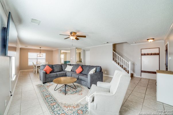 Dining room, Interior, Living room, Pendant Lights