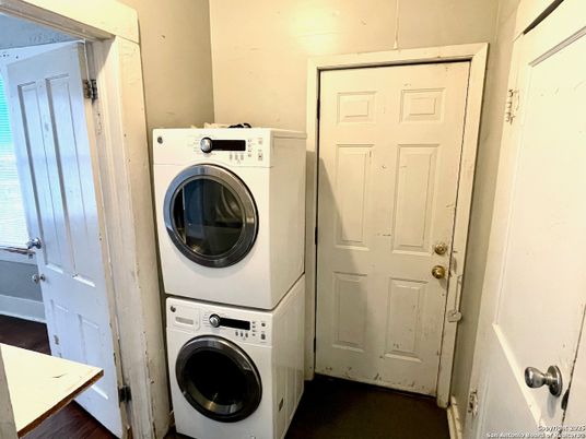 Interior, Utility Closets, Washer