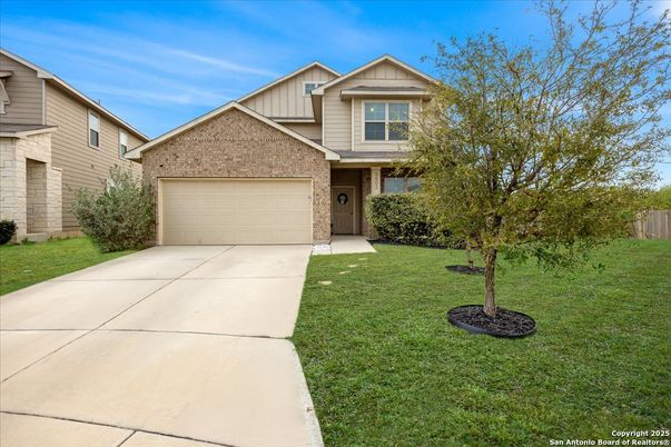 Attached, Exterior, Facade, Brick Facade, American Craftsman