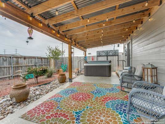 Exterior, Hot Tub
