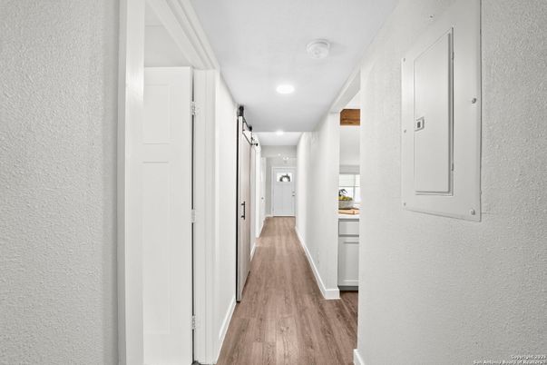 Interior, Recessed Lighting, Wood Texture Flooring