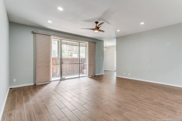 Empty room, Interior, Recessed Lighting, Wood Texture Flooring