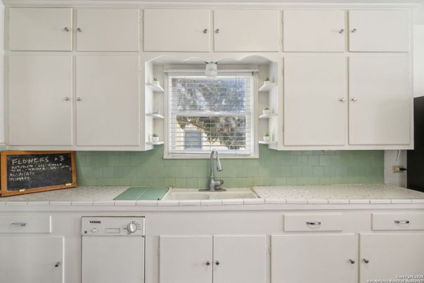 Interior, Kitchen, Tile Countertops