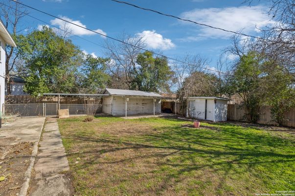 Backyard, Exterior