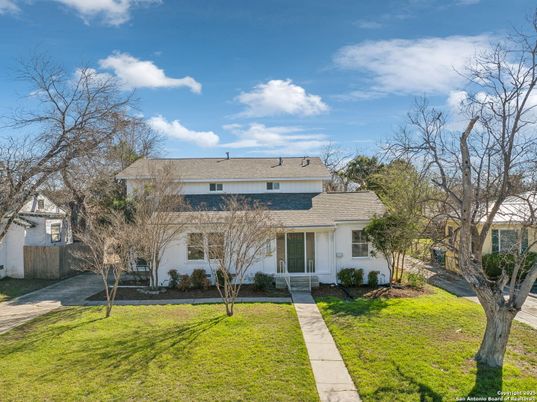 Backyard, Exterior, Facade, French Provincial