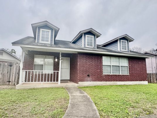 Exterior, Facade, Brick Facade, Split Level