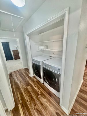 Interior, Utility Closets, Washer, Wood Texture Flooring
