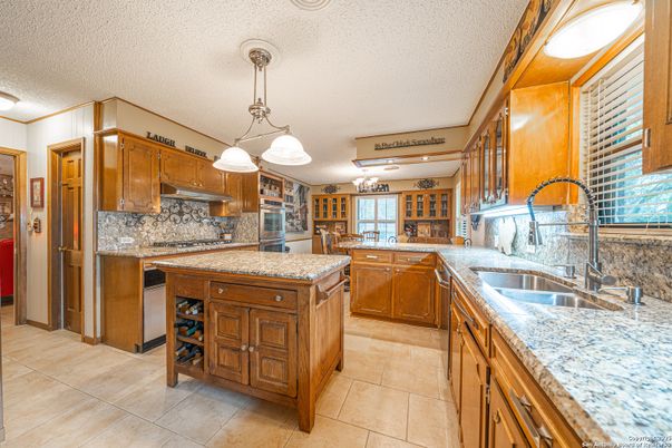 Interior, Kitchen, Pendant Lights
