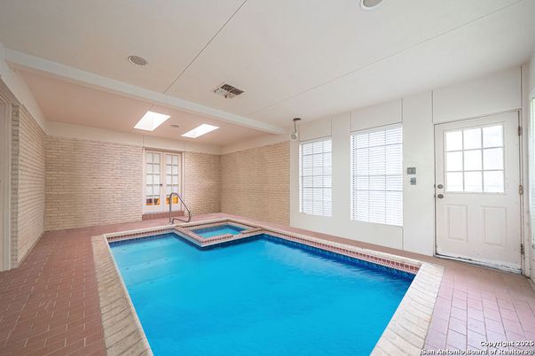 Interior, Pool, Recessed Lighting