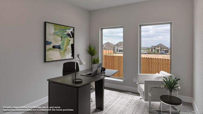 Home Office, Interior