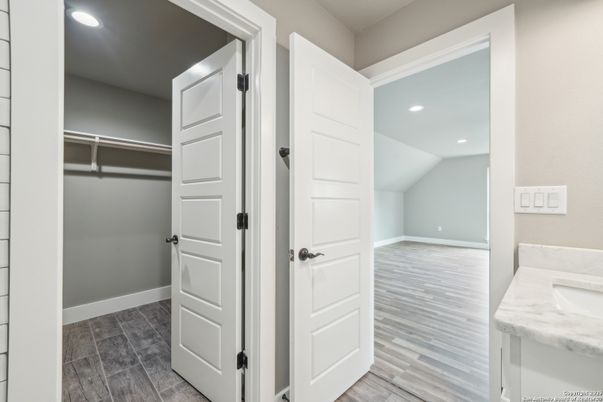 Bathroom, Interior, Recessed Lighting, Walk-in Closets, Wood Texture Flooring