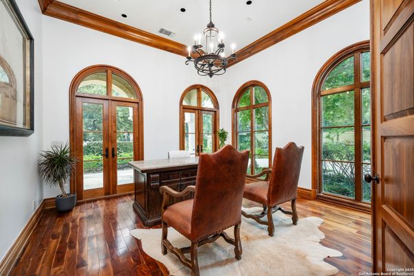 Chandelier, Home Office, Interior, Recessed Lighting, Wood Texture Flooring