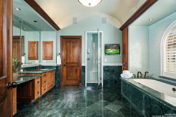 Bathroom, Dual Sink Vanities, Glass Shower, Interior, Recessed Lighting