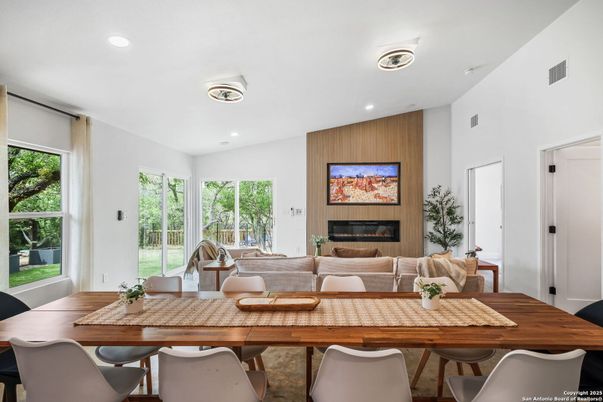 Dining room, Interior, Living room, Recessed Lighting