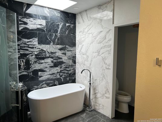 Bathroom, Free Standing Baths, Interior, Marble Walls