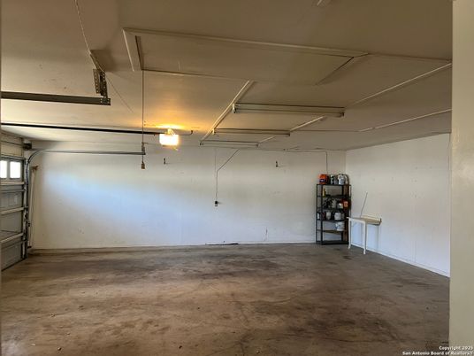 Garage, Interior