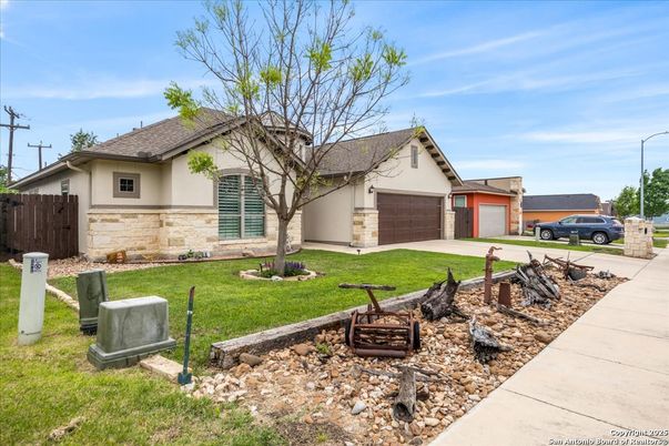 Backyard, Detached Garage, Exterior