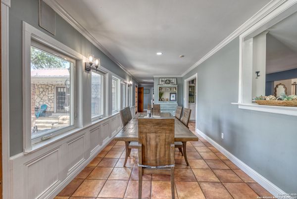 Dining room, Interior, Recessed Lighting