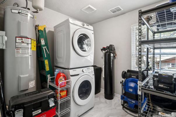 Interior, Marble, Utility Closets, Washer