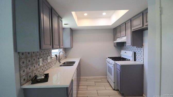 Interior, Kitchen, Recessed Lighting