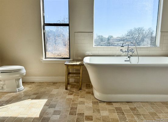 Bathroom, Free Standing Baths, Interior
