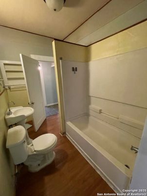 Bathroom, Interior, Wood Texture Flooring