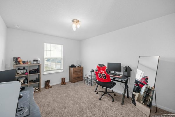 Home Office, Interior