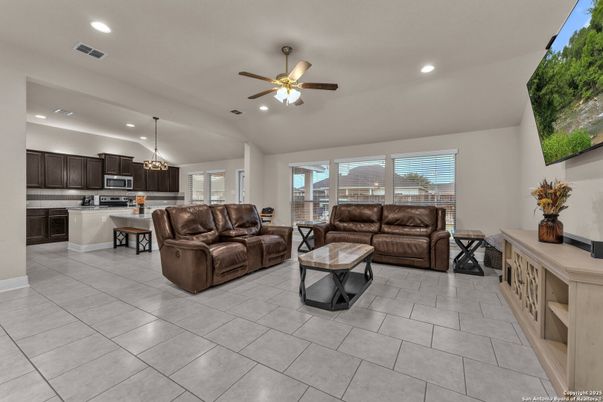 Interior, Kitchen, Living room, Pendant Lights, Recessed Lighting, Stainless Steel Appliances