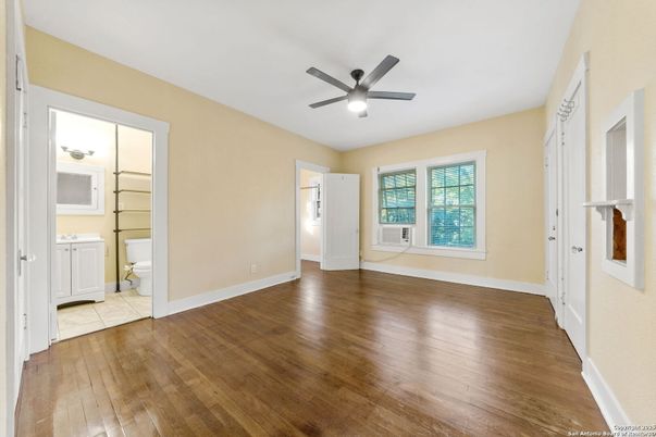 Bathroom, Empty room, Interior, Wood Texture Flooring