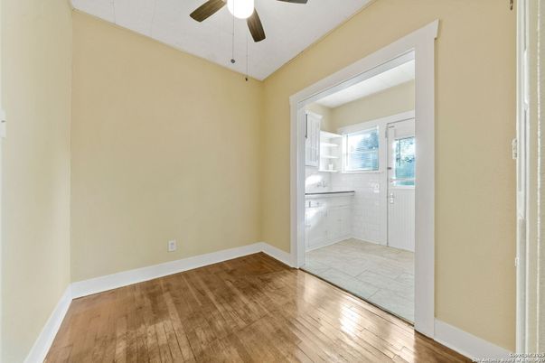 Empty room, Interior, Kitchen, Wood Texture Flooring