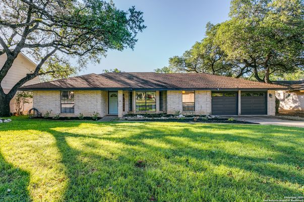 Attached, Backyard, Exterior, Facade, Brick Facade, Ranch