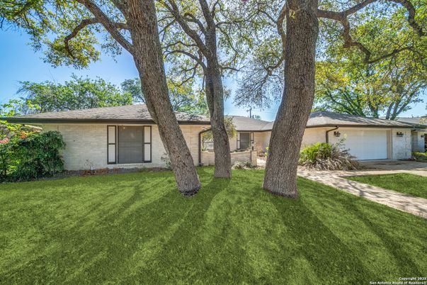 Attached, Backyard, Exterior, Facade, Brick Facade, Ranch