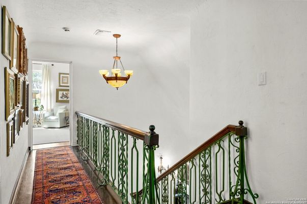 Chandelier, Interior