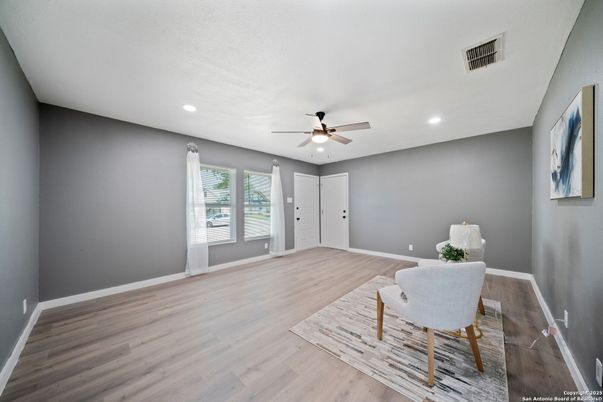 Interior, Recessed Lighting, Wood Texture Flooring